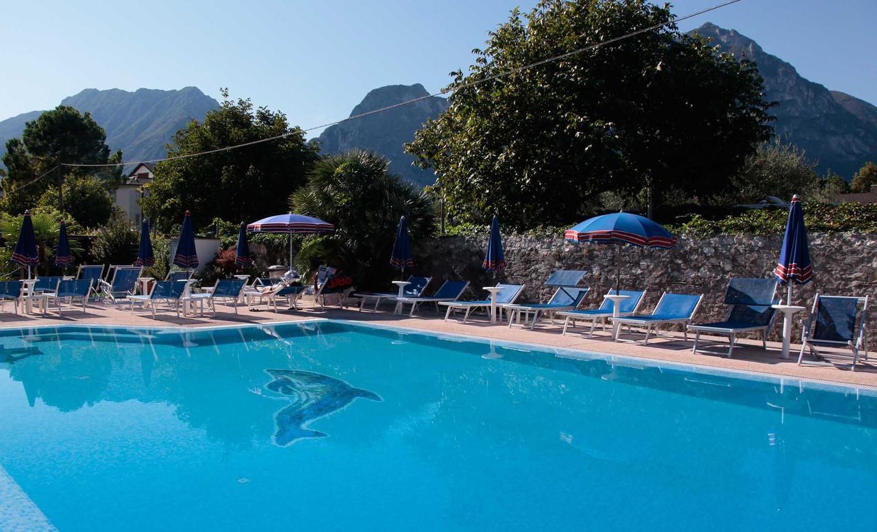 Hotel Villa Claudia Torbole Sul Garda Exterior photo